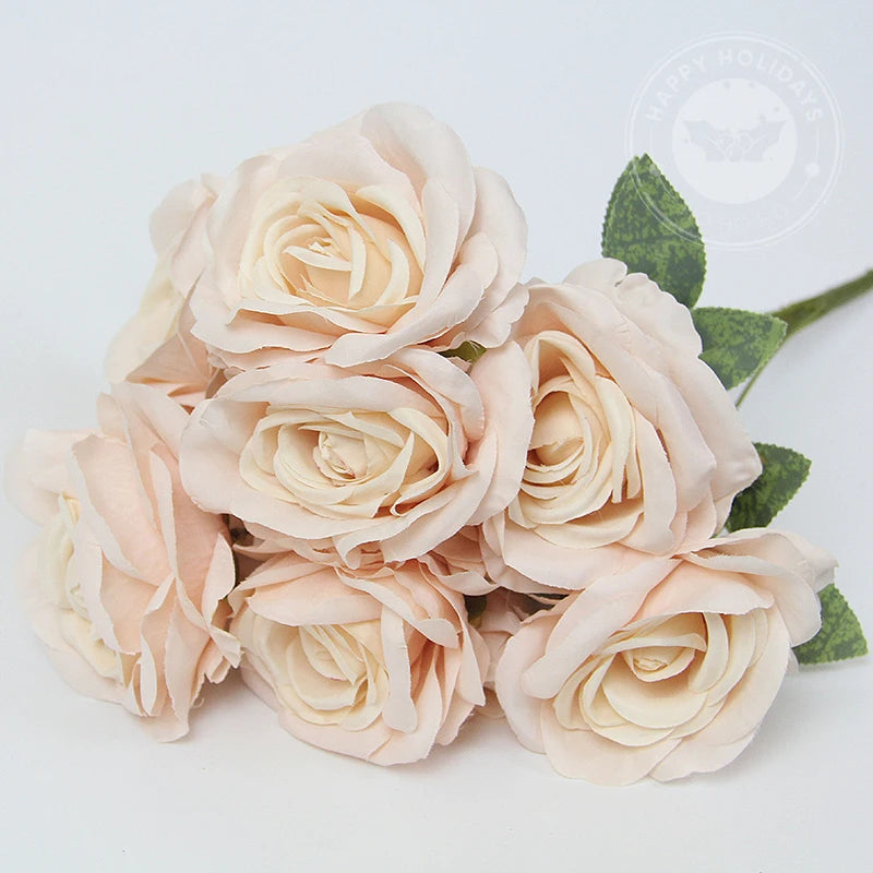 bouquet de roses vintage en soie pour décoration festive