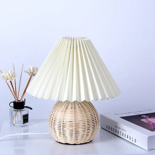 Lampe de table plissée coréenne - vue 4 sur 25