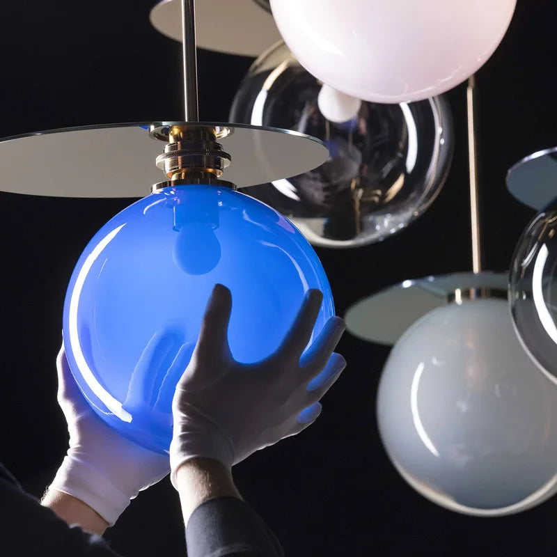 Design UFO Suspension Lumière Ronde Fer Danemark Boule De Verre Coloré LED Suspension Luminaire Maison Cuisine Suspension - vue 4 sur 11