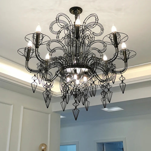 lustre design baroque noir et blanc pour éclairage intérieur - vue 4 sur 6