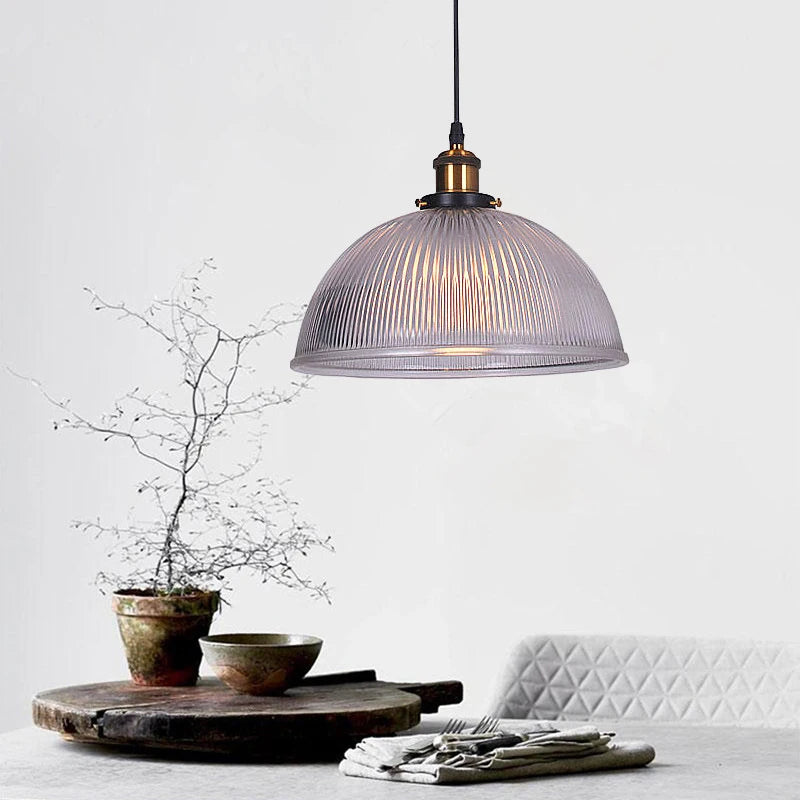 Suspension demi boule en laiton et verre transparent - vue 4 sur 8