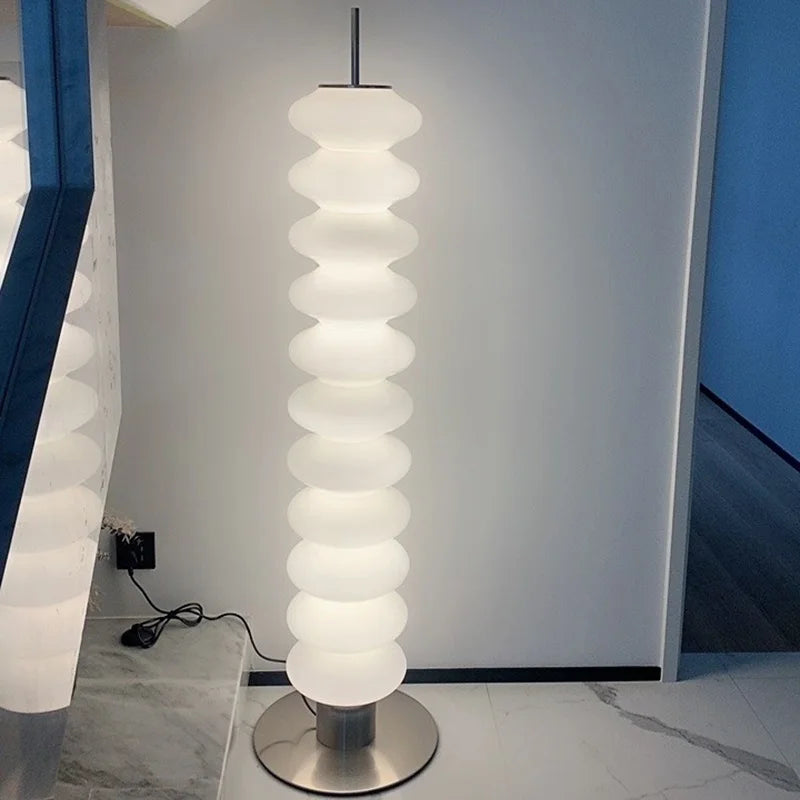 lampadaire design léger pour éclairage intérieur moderne - vue 6 sur 12