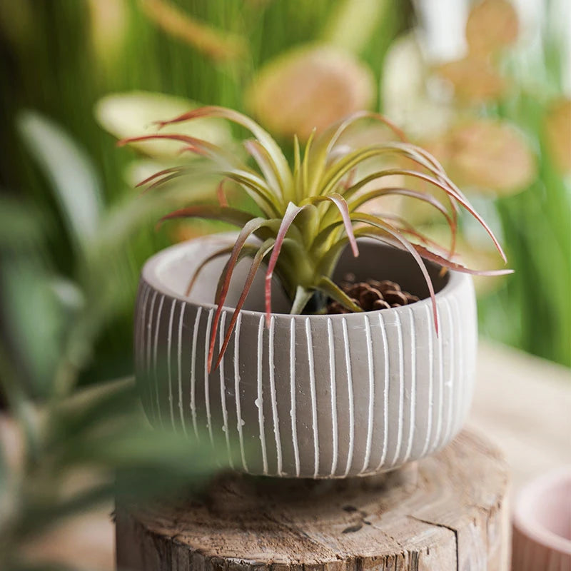 moule en silicone pour pots de fleurs à rayures - vue 3 sur 10