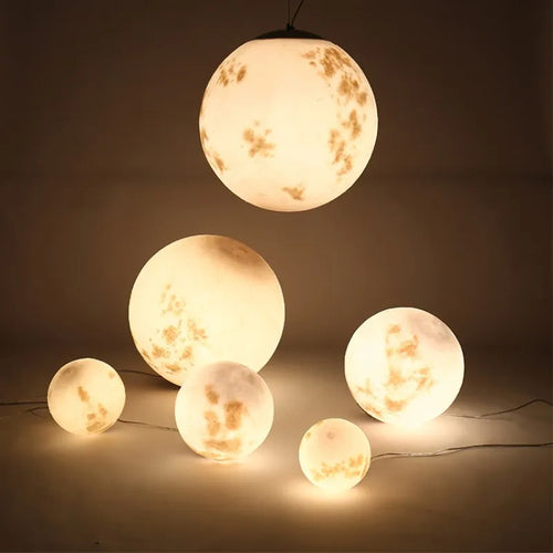 suspension moderne en résine fantaisie led lune - vue 2 sur 12