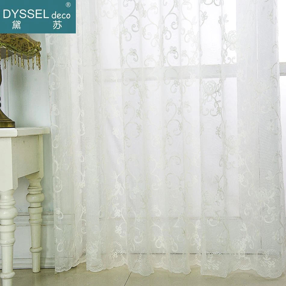 Voilage brodé fleurs festonné style classique romantique fenêtre - vue 4 sur 6