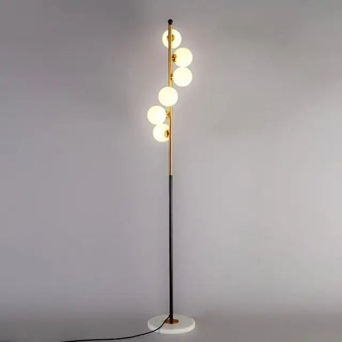 (16mai) Lampadaire moderne LED barre dorée avec globes en verre Inti - vue 4 sur 9