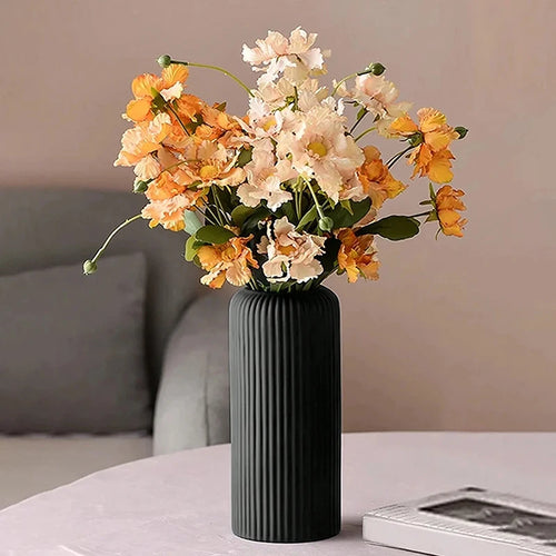 vase en plastique rayé pour arrangement floral décoratif - vue 2 sur 10