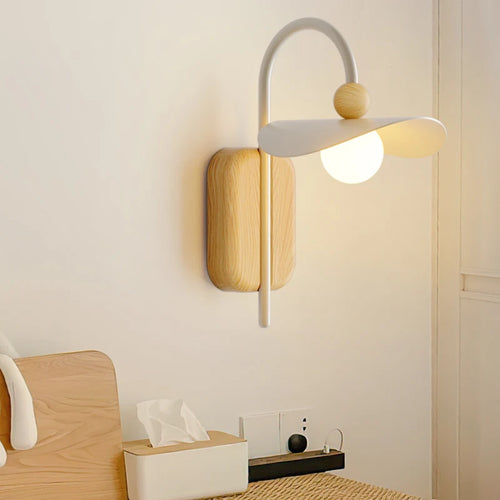applique murale nordique en bois avec luminaire led pour intérieur - vue 2 sur 7