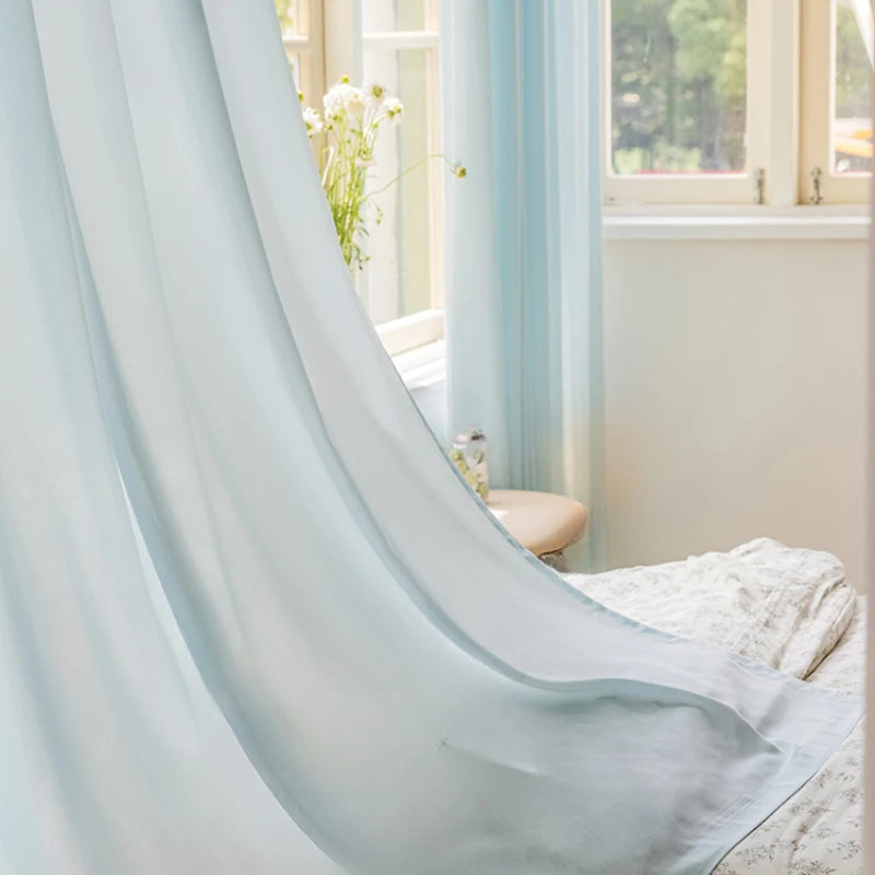 Rideau minimaliste translucide isolant pour salon ou chambre - vue 2 sur 9