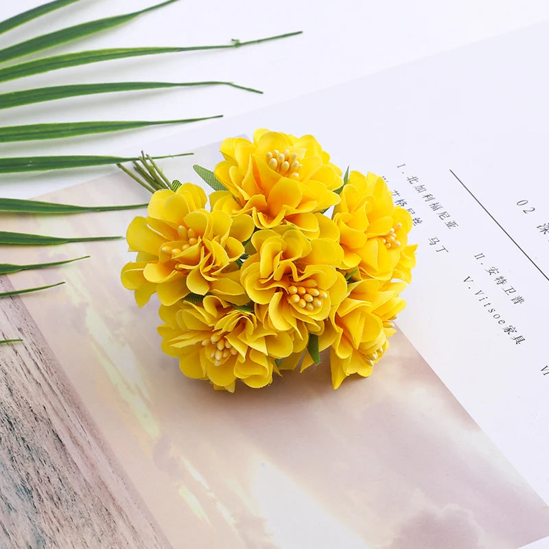 bouquet de mini fleurs d'hortensia artificielles pour décoration et bricolage - vue 8 sur 15
