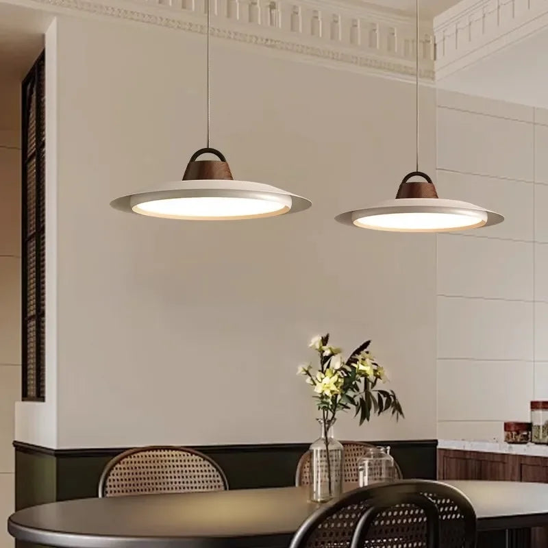 suspension design en forme de chapeau de pêcheur pour intérieur moderne - vue 4 sur 9