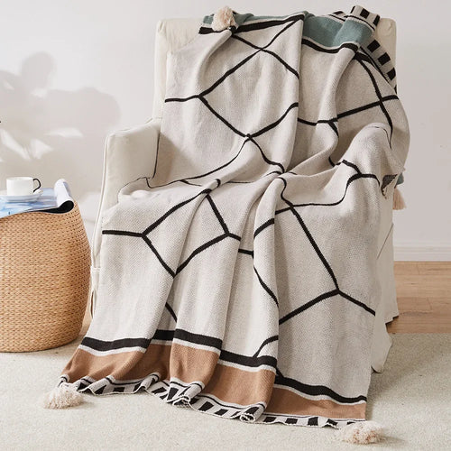 plaid tricoté bohème à rayures avec pompons déco - vue 3 sur 6