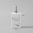 bouteille de désinfectant pour les mains et lotion portable