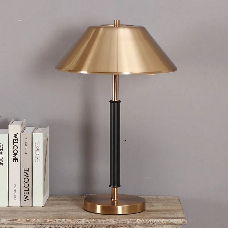 Nordic Copper Table Lamp with Changeable Bulb Led Desk Light for Bedroom Living Room - vue 6 sur 7