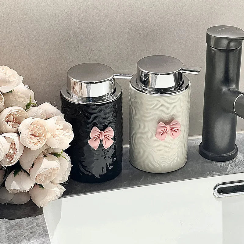 distributeur de savon en céramique européenne pour salle de bain - vue 3 sur 8