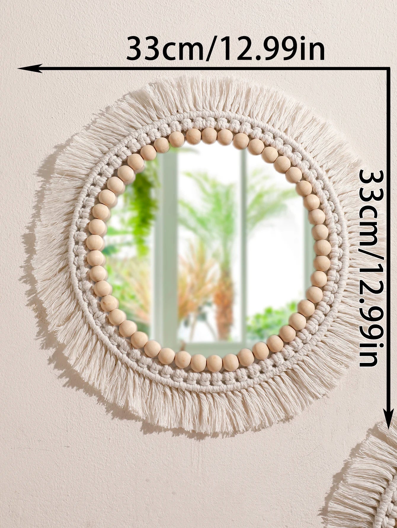 miroir suspendu en macramé décoratif avec pompons tissés - vue 12 sur 14