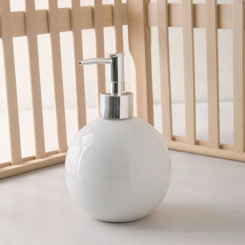 bouteille de gel douche et savon pour les mains accessoires de salle de bain - vue 4 sur 31