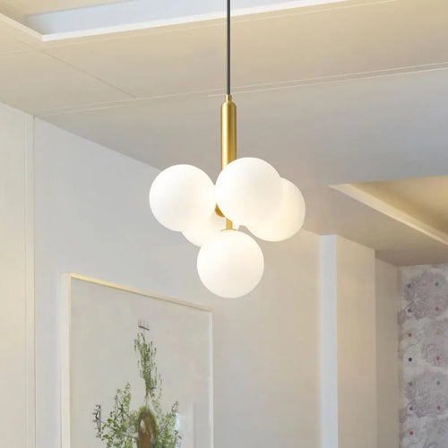 lustre en verre laiteux style nordique pour décoration intérieure - vue 2 sur 10