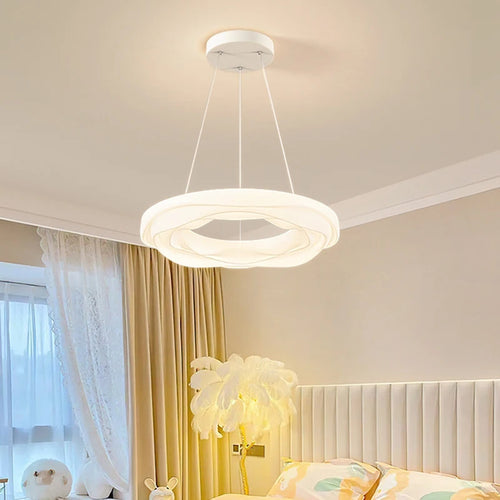 lustre romantique couronne pour chambre de petite fille - vue 4 sur 16