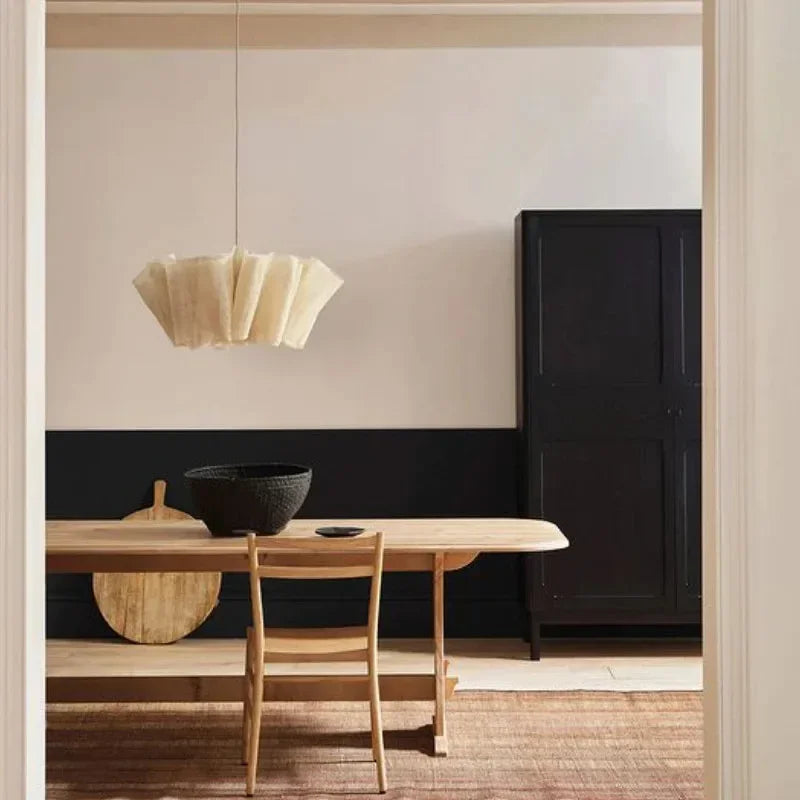suspension plissée en lin vintage abat-jour fait main style wabi sabi - vue 4 sur 9