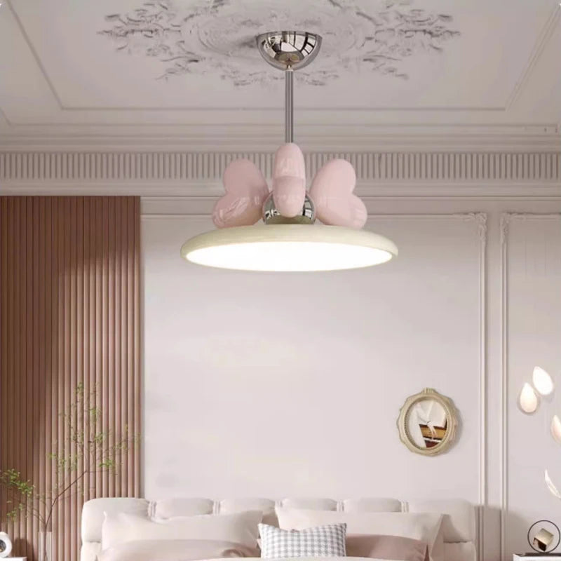 lustre romantique mignon pour chambre de princesse enfant - vue 1 sur 12