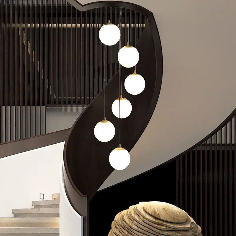 lustre nordique avec lampes de boule en verre laiteux suspendues - vue 4 sur 13