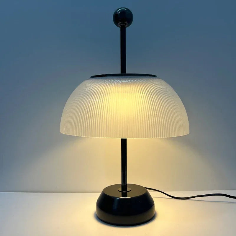 lampe de bureau rétro design italienne élégante pour intérieur moderne - vue 2 sur 8