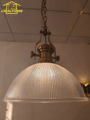 suspension vintage en fer style campagnard avec verre rayé