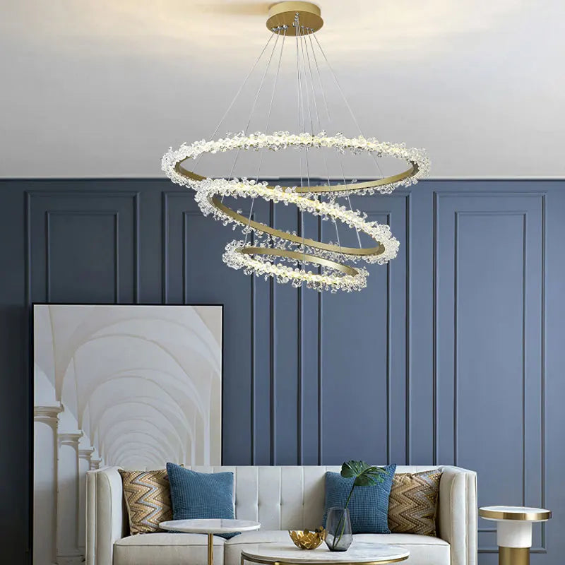 lustre en cristal de luxe avec anneau doré lumineux et élégant - vue 3 sur 18