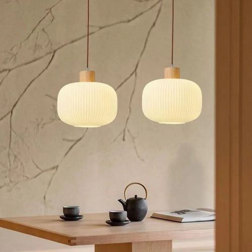 suspension en verre avec décor nordique en bois - vue 4 sur 11