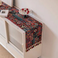 Chemin de table jacquard animal style nordique pompons