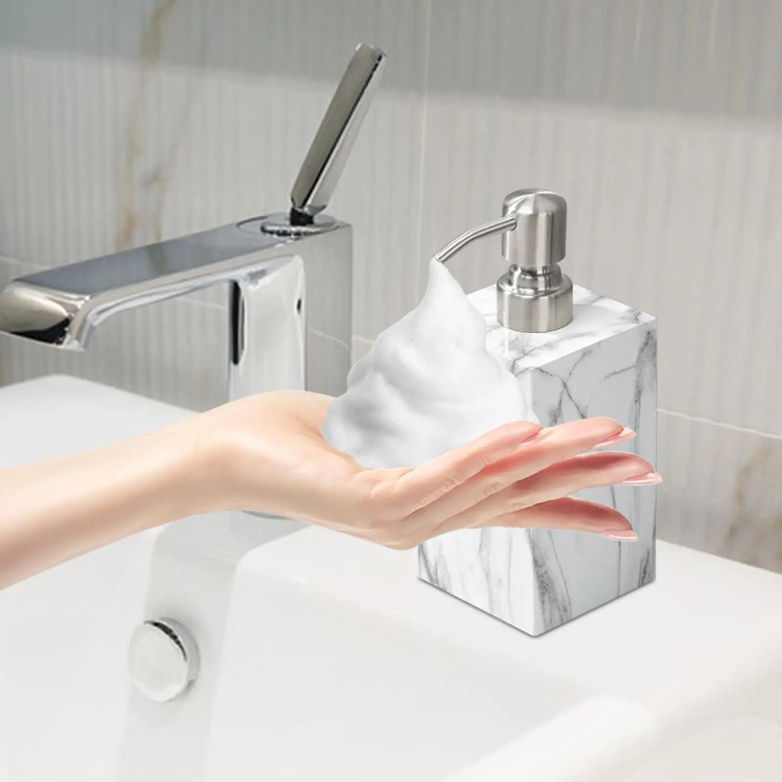distributeur de lotion en résine durable pour salle de bain - vue 3 sur 6