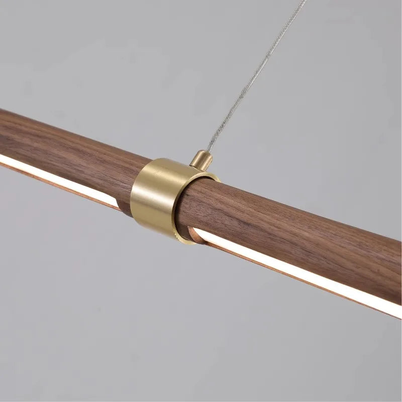 lustre long en bois avec éclairage led suspendu - vue 4 sur 5