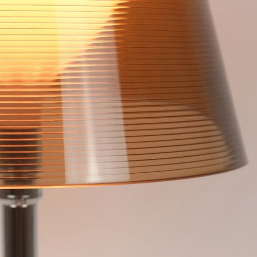 lampe de table design italien moderne en acrylique pour décor nordc maison - vue 7 sur 9