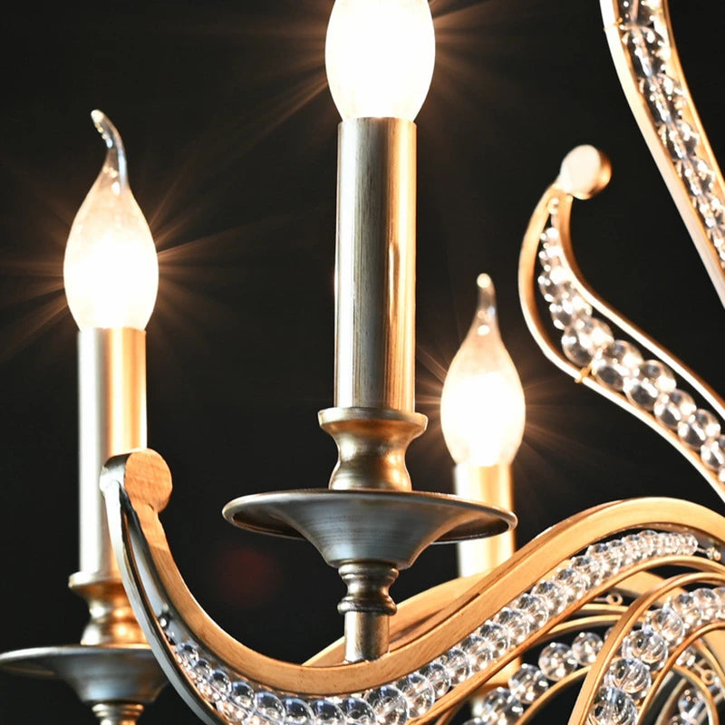 lustre en métal doré antique avec décoration en cristal - vue 7 sur 8