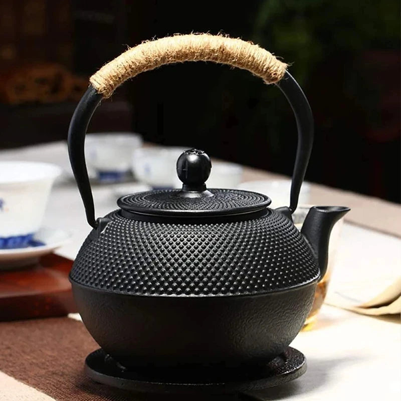 Théière japonaise en fonte avec infuseur inox intégré - vue 5 sur 9