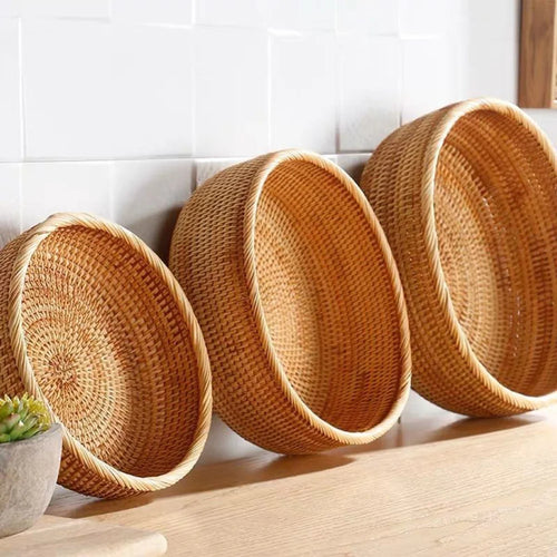 panier rond en rotin tissé pour fruits et collations - vue 2 sur 13
