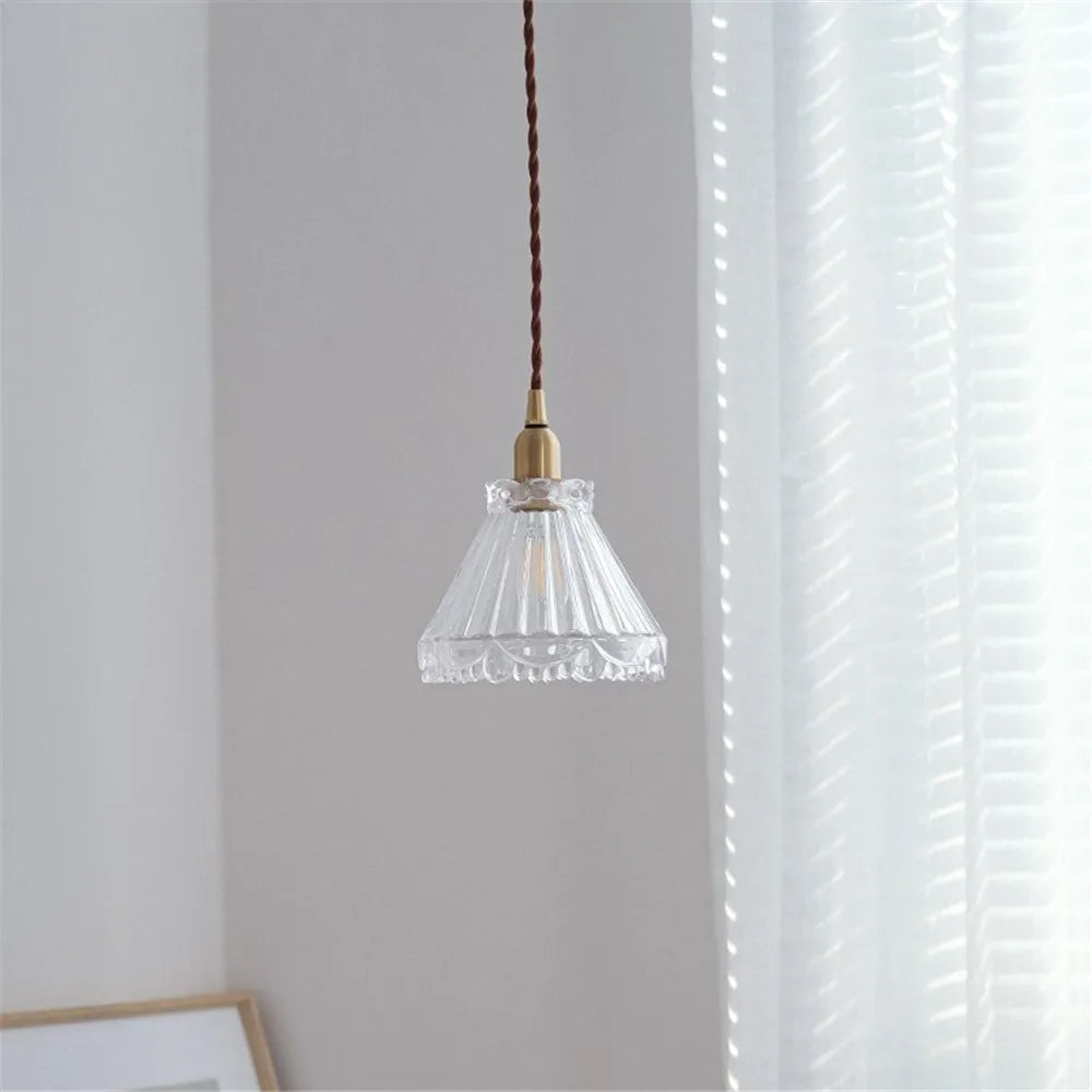 lustre antique en laiton et verre pour décoration maison - vue 5 sur 8