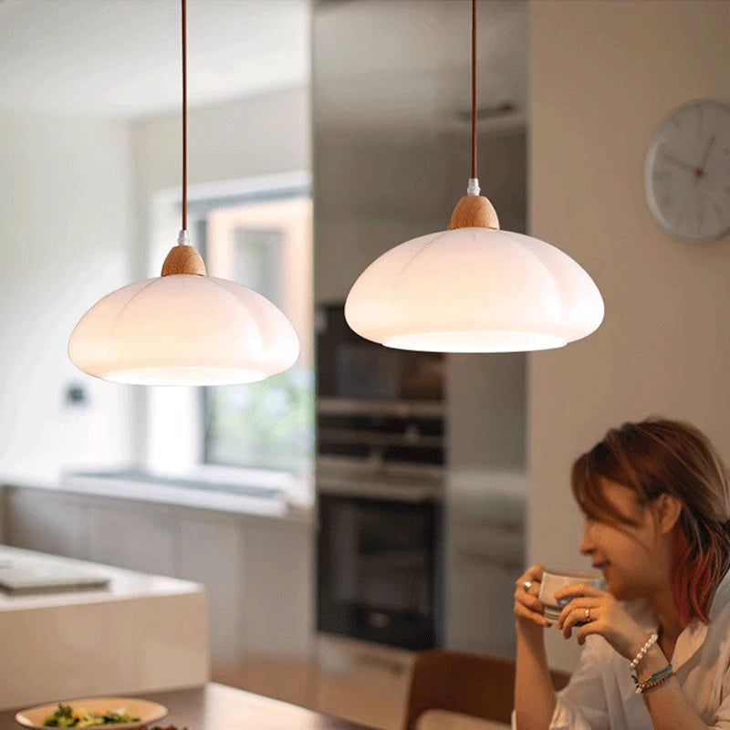lampe suspendue en verre nordique décorative en forme de citrouille - vue 4 sur 9