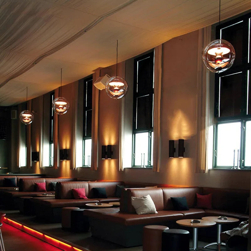 suspension globe planet design pour bar et restaurant - vue 6 sur 9