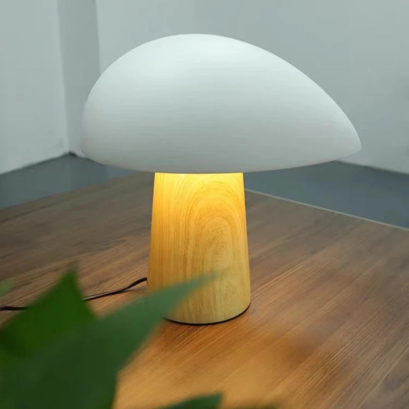 lampe de table champignon en bois design nordique éclairage décoratif - vue 4 sur 8
