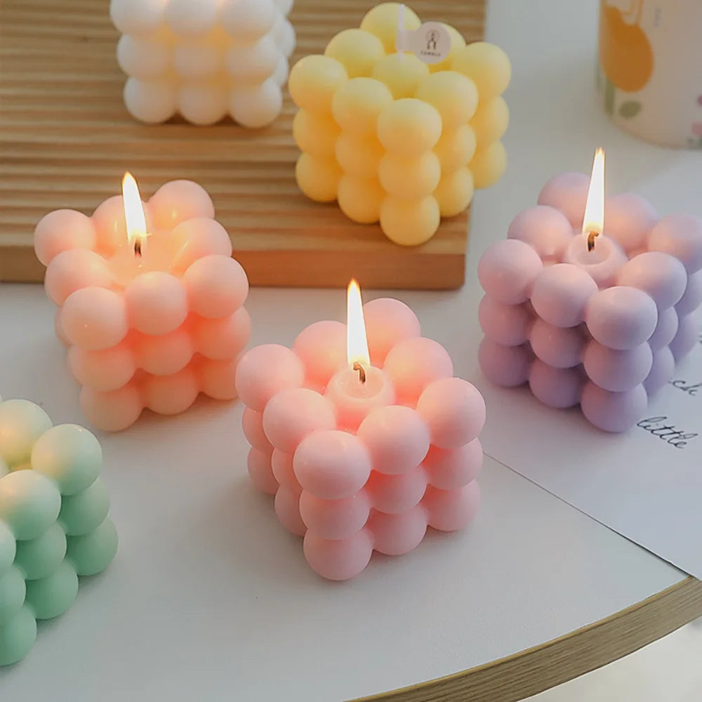 bougie cube parfumée à bulles en cire de soja artisanale - vue 3 sur 14