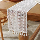 Chemin de table dentelle crochet bohème écru pompons
