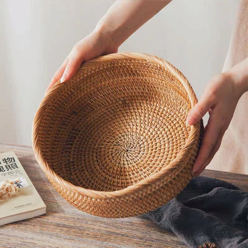 panier rond en rotin tissé pour fruits et collations - vue 3 sur 13