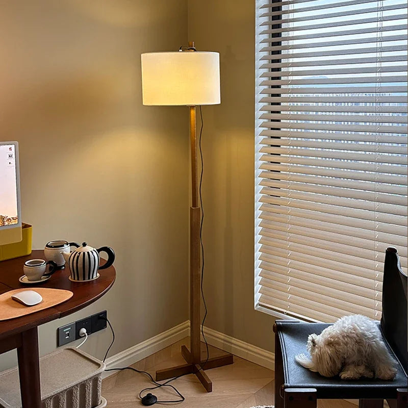 Lampadaire Nordique Wabi Sabi En Bois Massif Tissu Abat-Jour Led Salon Chambre Lampe De Chevet Décor À La Maison Canapé Coin Lampe Sur Pied - vue 3 sur 7
