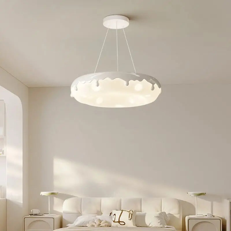 52cm Donuts Pendant Lamp With Remote Control Dimming Children's Room Bubble Ball Chandelier Light Kids Nursery Bedroom Lamp LED - vue 5 sur 12