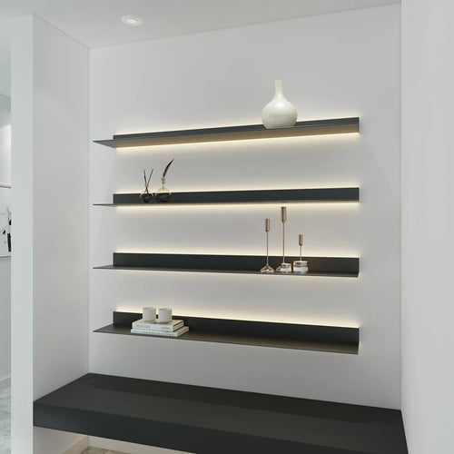 étagère murale lumineuse en aluminium ouverte et éclairée - vue 2 sur 9