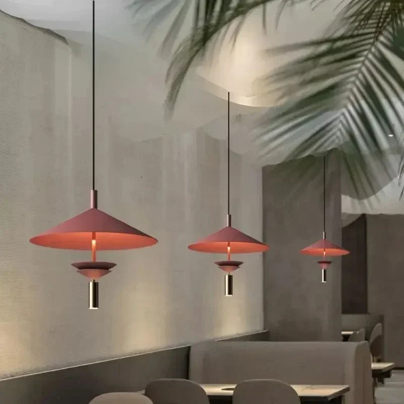 lustre moderne en métal design nordique pour éclairage intérieur - vue 3 sur 11