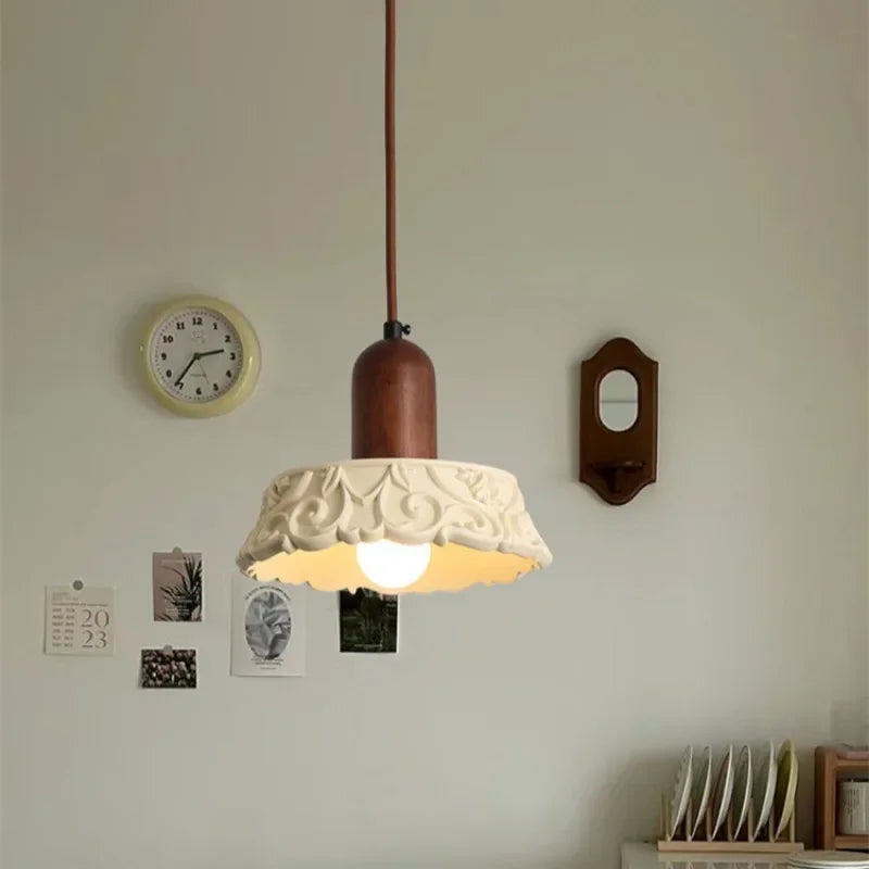 lustre créatif antique en résine pour décoration rétro - vue 6 sur 14