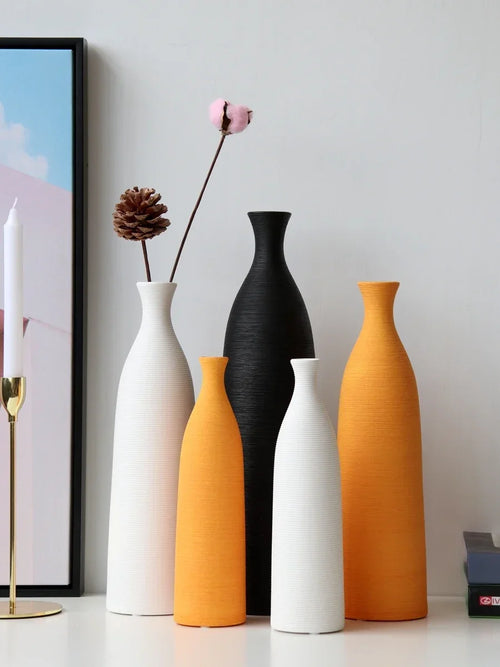 vase en céramique moderne pour décoration intérieure artisanale - vue 2 sur 15